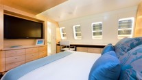 NECKER BELLE -  Master Cabin